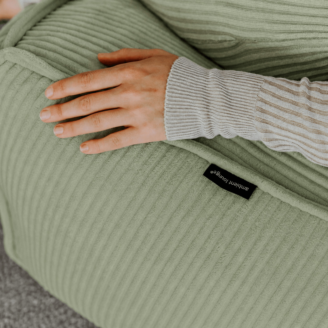 Бескаркасное кресло Tivoli Lounger в вельвете Lime Citrus — зелёный цвет, Ambient Lounge