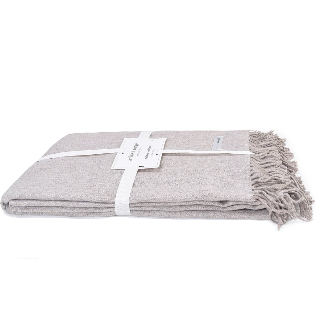Merino Throw - Camel Tea (Шерсть) — крупный план