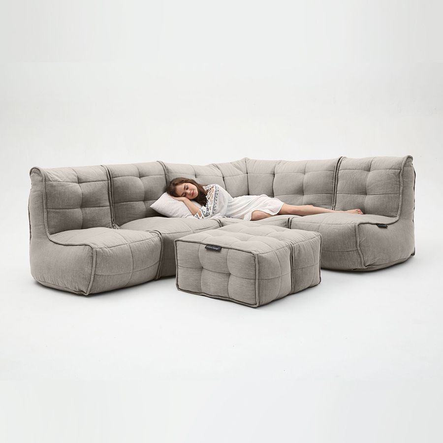 серое большой лаунж-гарнитур Mod5 Living Lounge шенилловое в интерьере гостиная