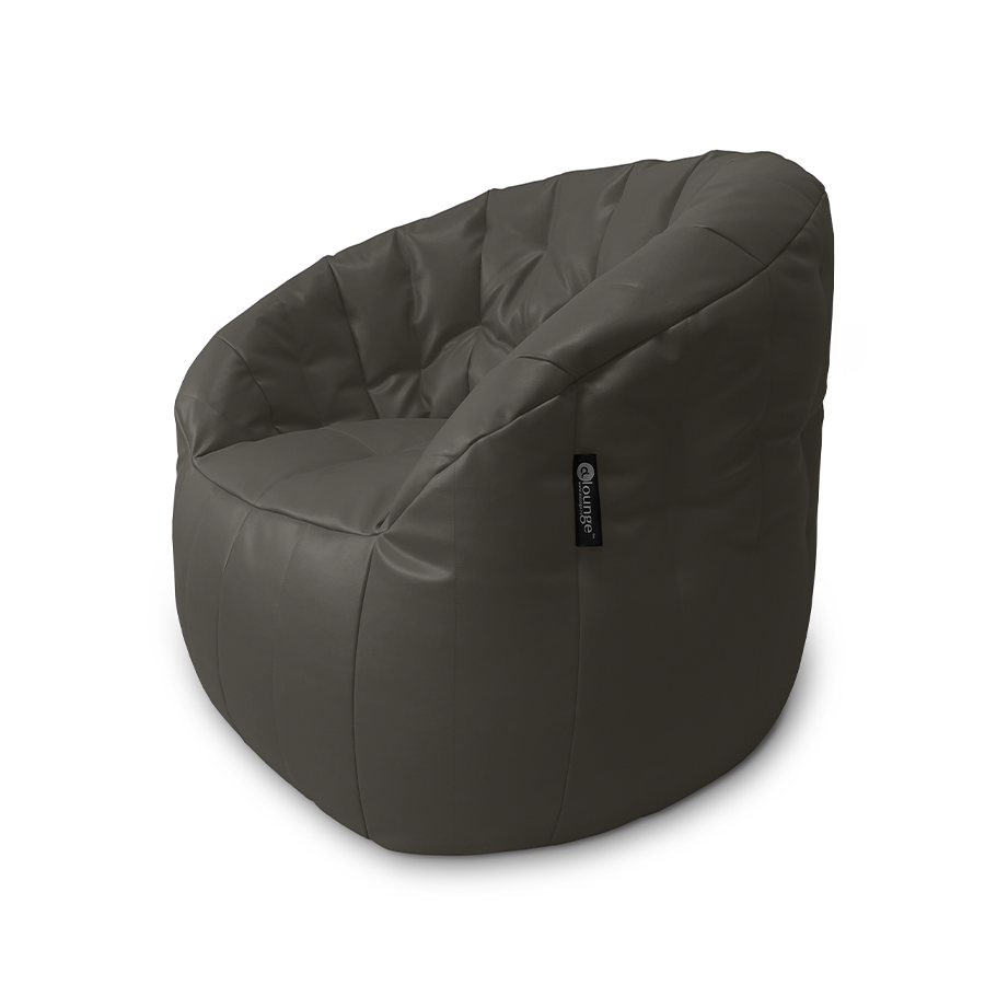 тёмно-серое полукруглое бескаркасное кресло Butterfly Sofa из экокожи для гостиной, домашнего кинотеатра и офиса — фото в интерьере