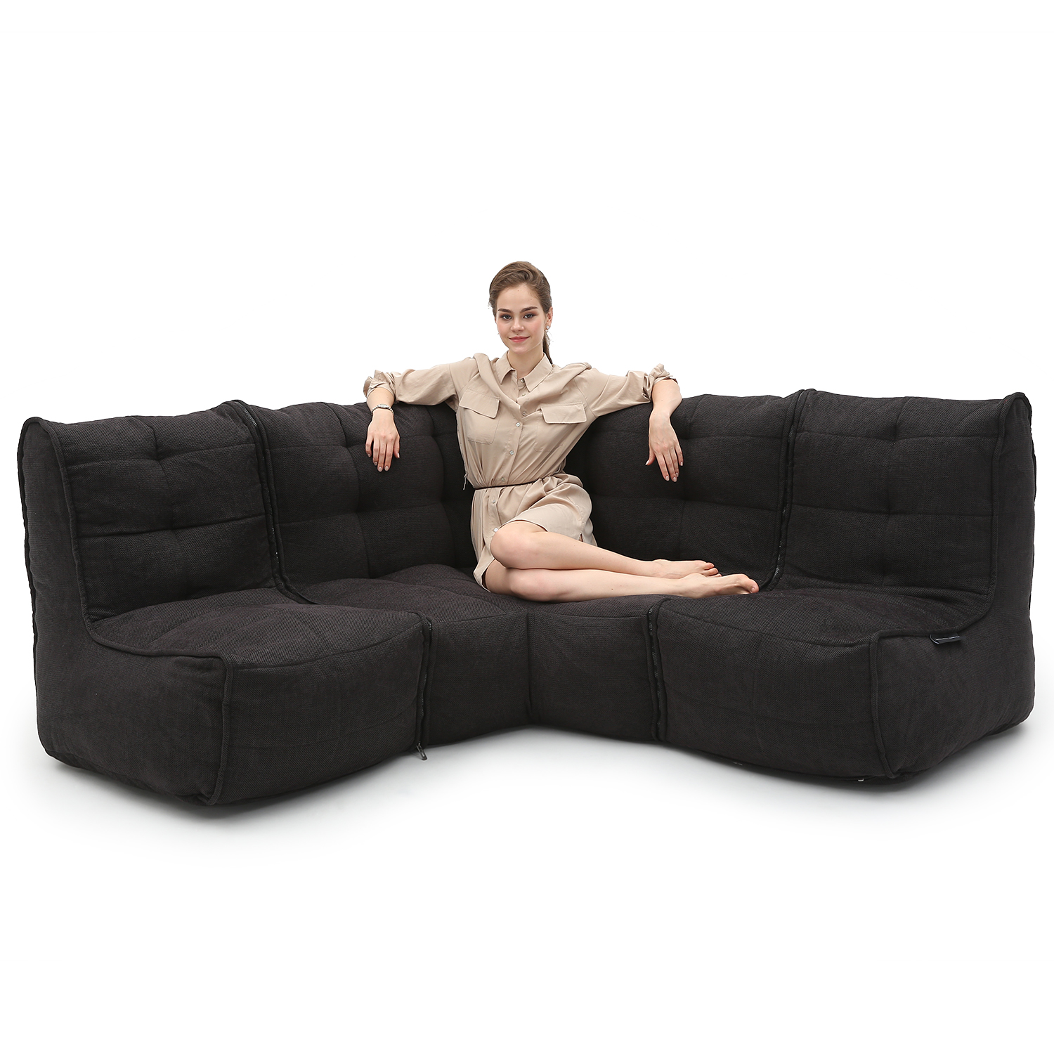 чёрное-графитовое угловой модульный диван Mod3 Cozy Corner из Sofa Weave в интерьере гостиная