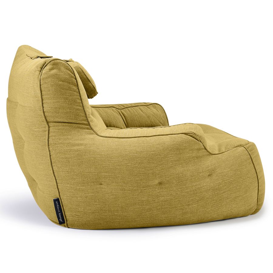 жёлтое уличное лаунж-кресло Tranquility Armchair шенилловое для террасы, сада и веранды — фото в интерьере