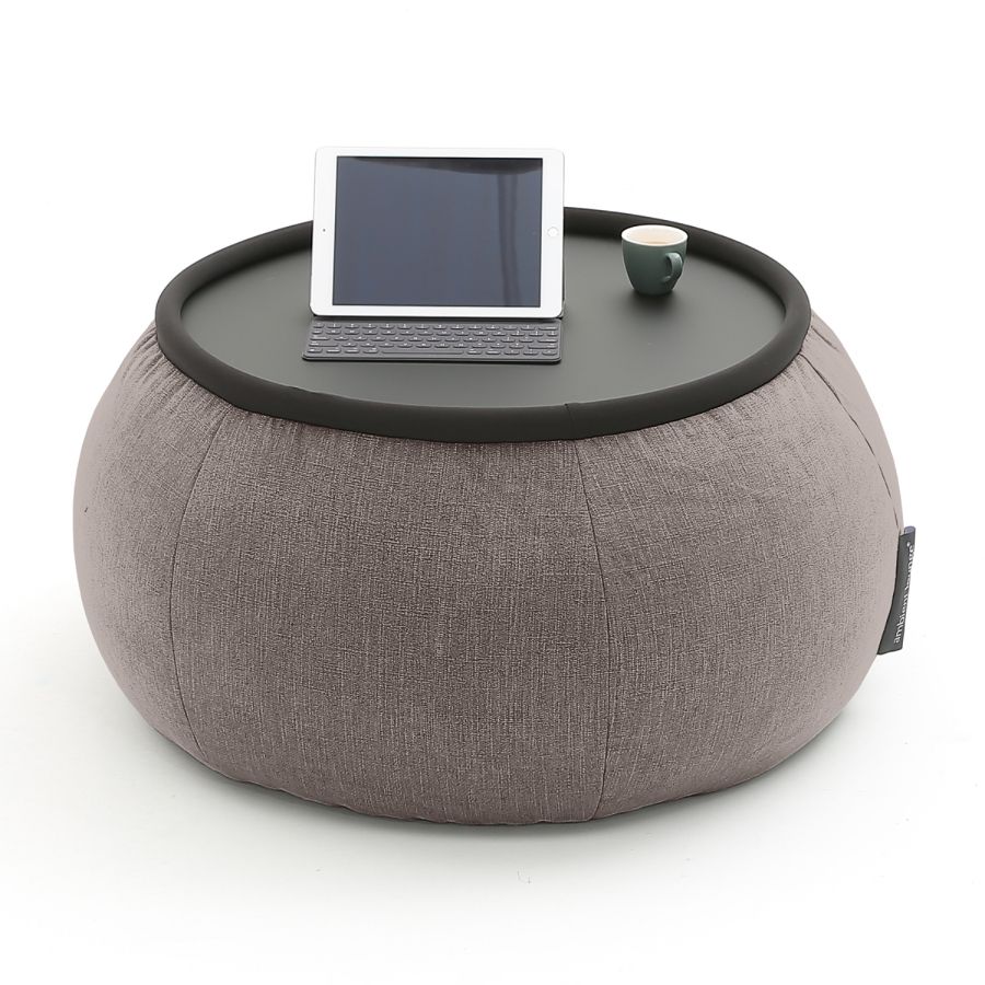 шоколадное складной столик Versa Table шенилловое для гостиной и лаунж-зоны рядом с диваном — фото в интерьере