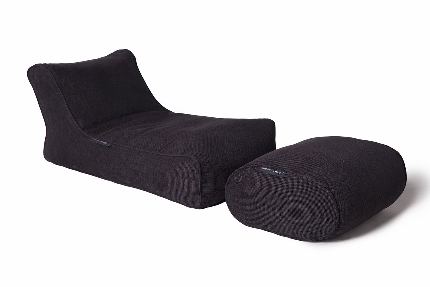 чёрное-графитовое уличный шезлонг Studio Chaise из рогожки для террасы, бассейна и сада — фото в интерьере
