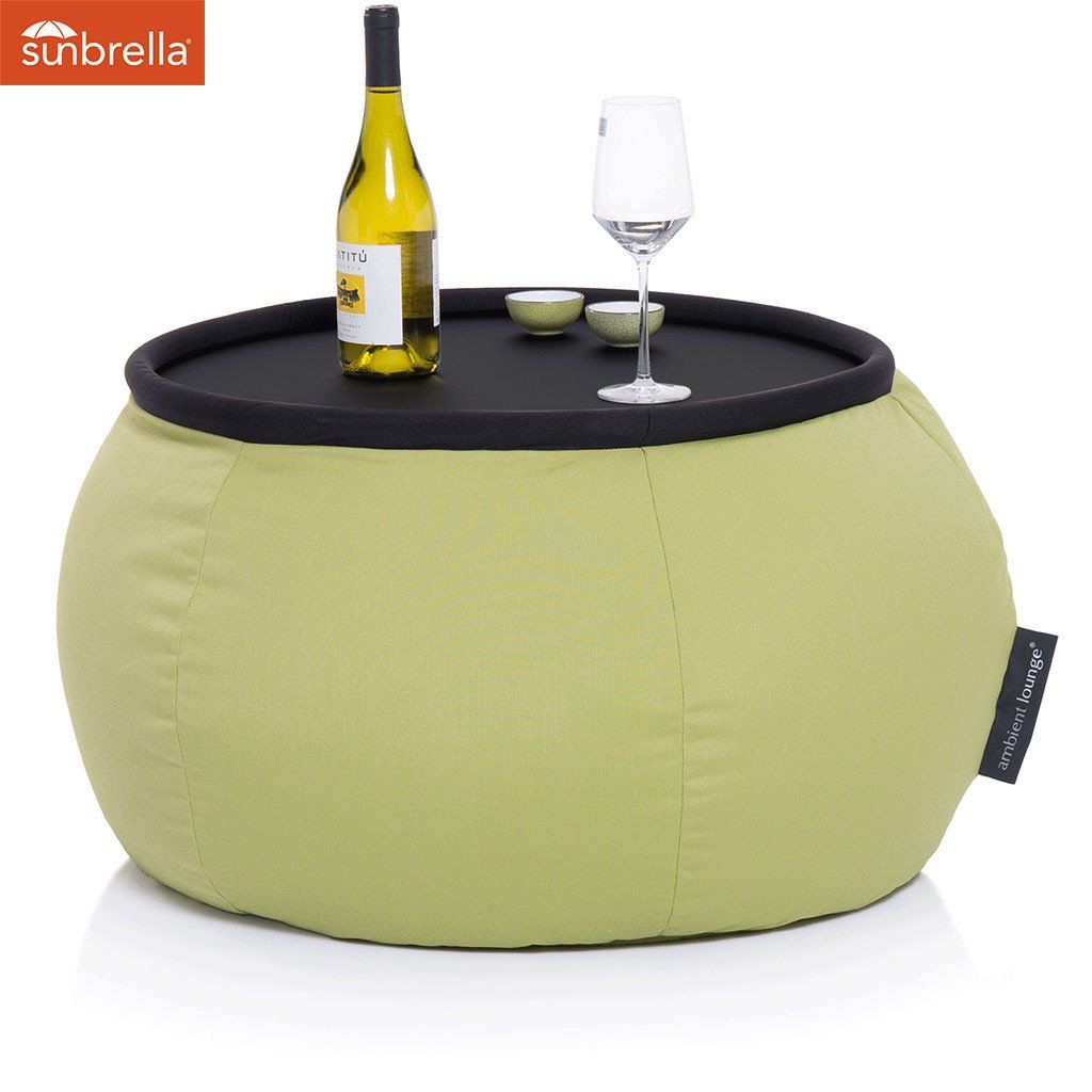 лаймово-зелёное складной столик Versa Table для гостиной и лаунж-зоны рядом с диваном