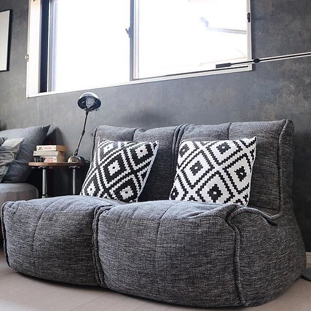 тёмно-серое двойной модульный диван Twin Couch из Sofa Weave для гостиной и переговорной — вид сбоку