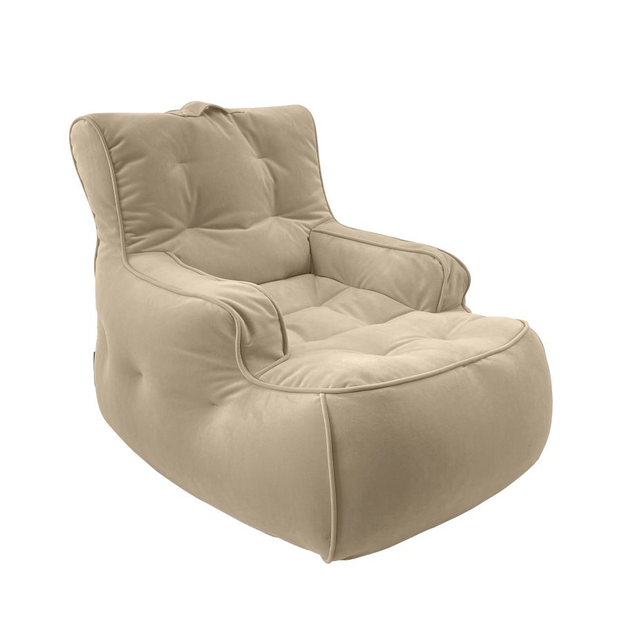 натуральное уличное лаунж-кресло Tranquility Armchair велюровое для террасы, сада и веранды — фото в интерьере
