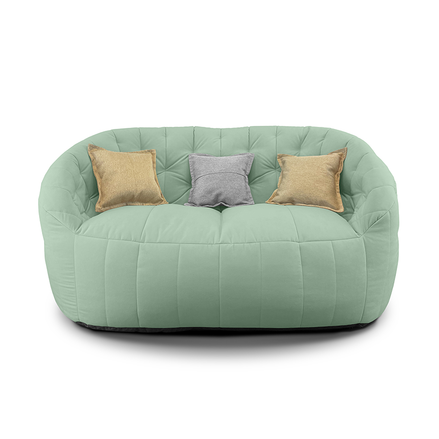 мятное двойной бескаркасный диван Butterfly Twin Sofa велюровое для гостиной и домашнего кинотеатра — фото в интерьере
