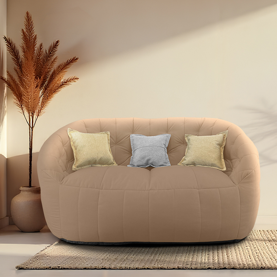 кофейное двойной бескаркасный диван Butterfly Twin Sofa велюровое в интерьере гостиная