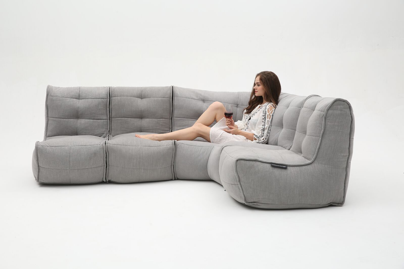 серое Г-образный модульный диван Mod4 L Sofa из Sofa Weave — дизайн и качество