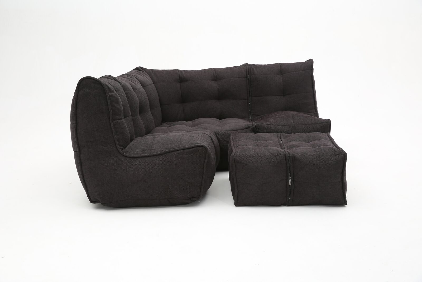 чёрное-графитовое большой угловой диван Mod4 Corner Deluxe из Sofa Weave для гостиной и переговорной — крупный план