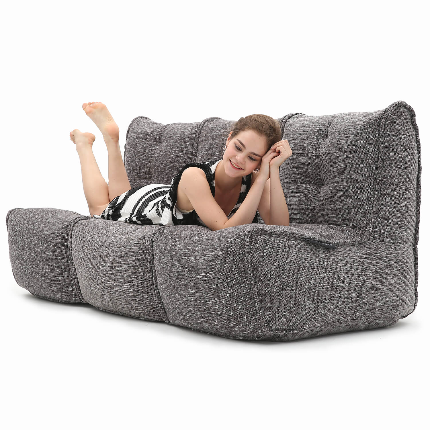 тёмно-серое модульный диван-кинотеатр Mod3 Movie Couch из Sofa Weave в интерьере домашний кинотеатр