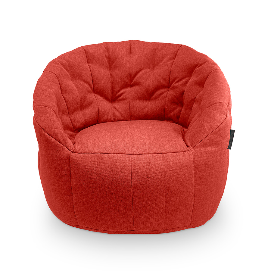 красное полукруглое бескаркасное кресло Butterfly Sofa жаккардовое в интерьере гостиная