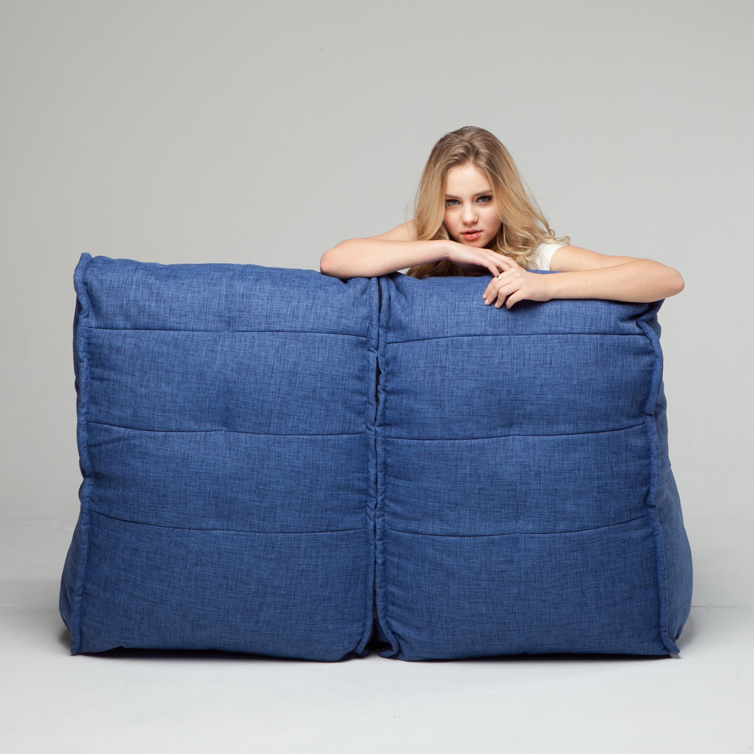 синее двойной модульный диван Twin Couch из Sofa Weave — дизайн и качество