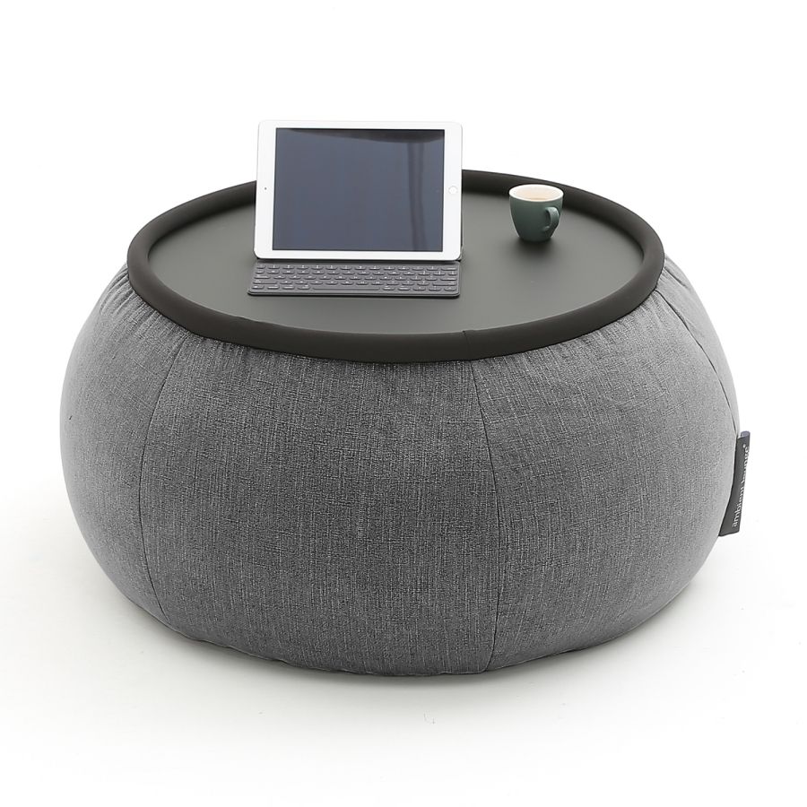 чёрное-графитовое складной столик Versa Table шенилловое для гостиной и лаунж-зоны рядом с диваном — фото в интерьере