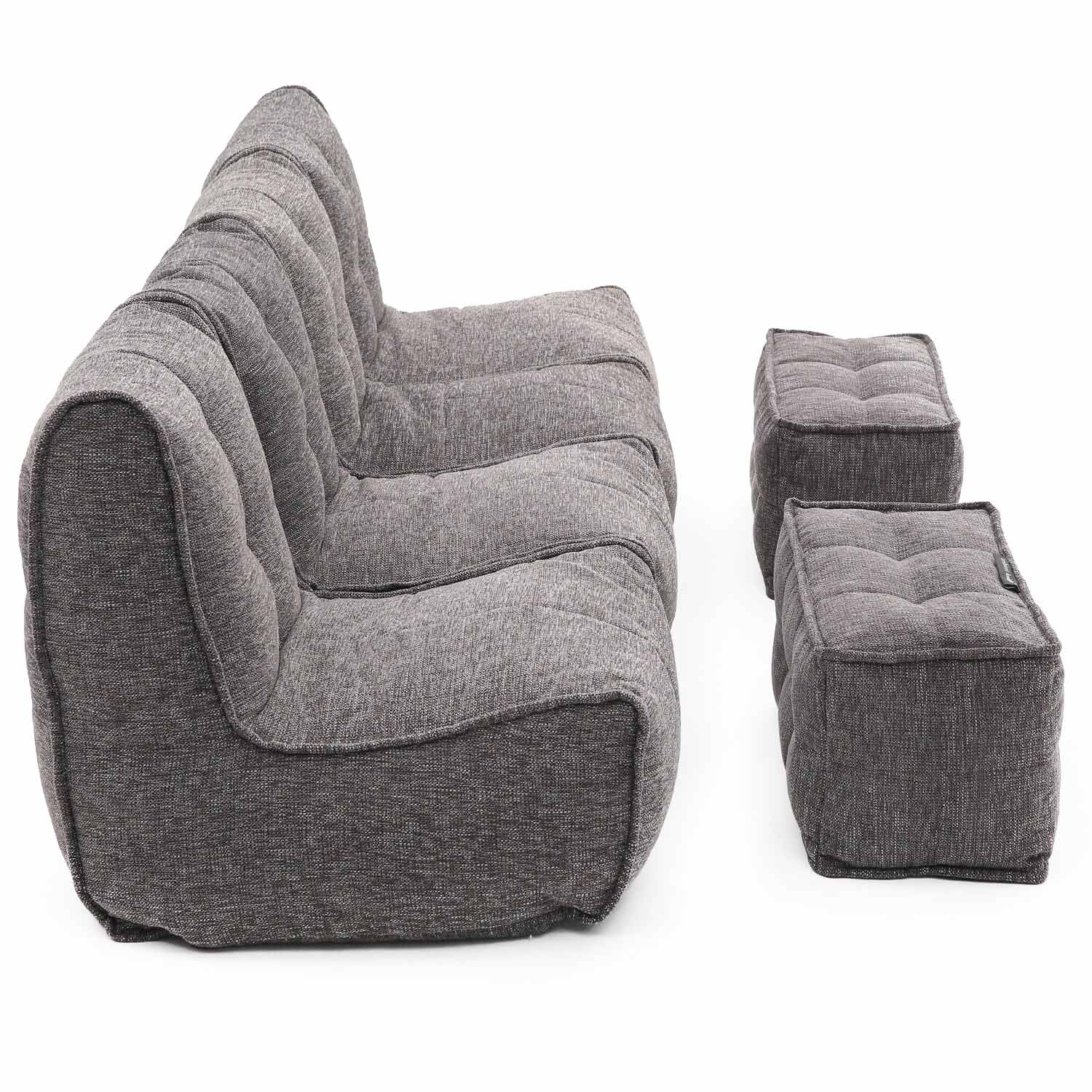тёмно-серое четырёхместный модульный диван Mod4 Quad Couch из Sofa Weave для гостиной и домашнего кинотеатра — фото в интерьере