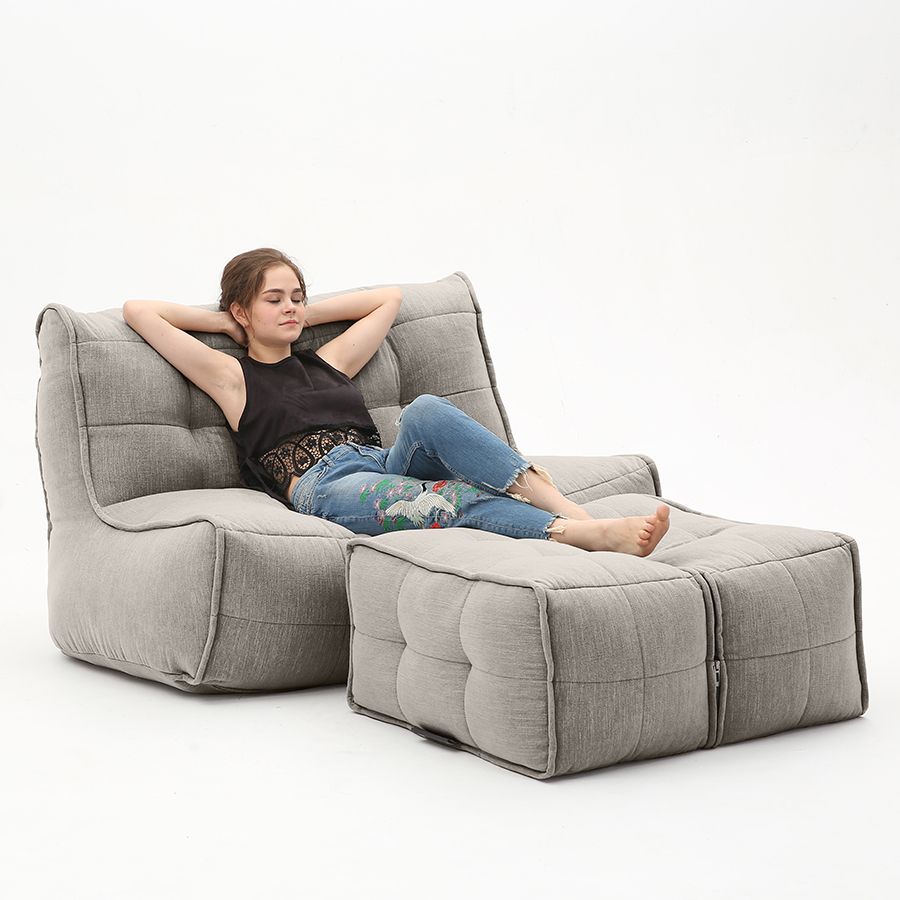 серое просторный модульный диван Twin Couch Deluxe шенилловое для гостиной и лаунж-зоны — фото в интерьере