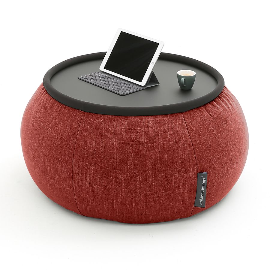 красное складной столик Versa Table шенилловое для гостиной и лаунж-зоны рядом с диваном — вид сбоку