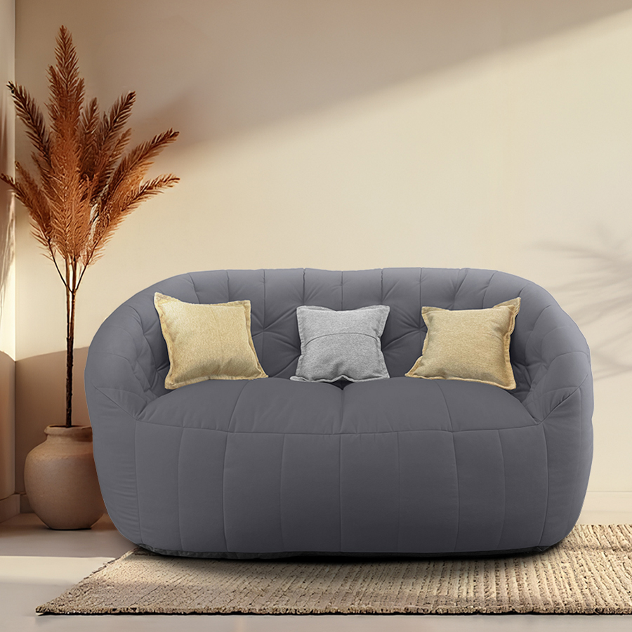 тёмно-серое двойной бескаркасный диван Butterfly Twin Sofa велюровое в интерьере гостиная