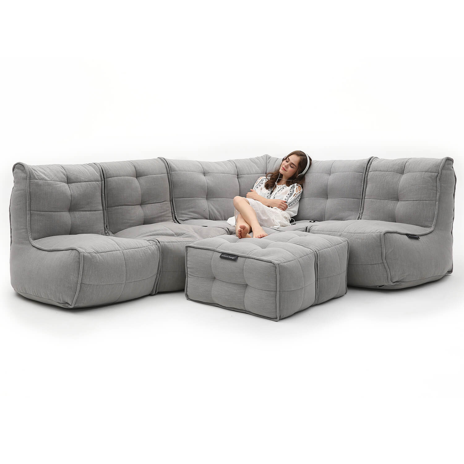 серое большой лаунж-гарнитур Mod5 Living Lounge из Sofa Weave в интерьере гостиная
