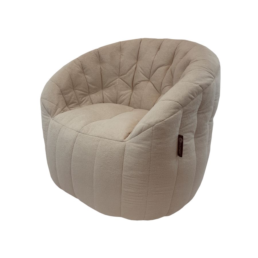 натуральное полукруглое бескаркасное кресло Butterfly Sofa для гостиной, домашнего кинотеатра и офиса — фото в интерьере