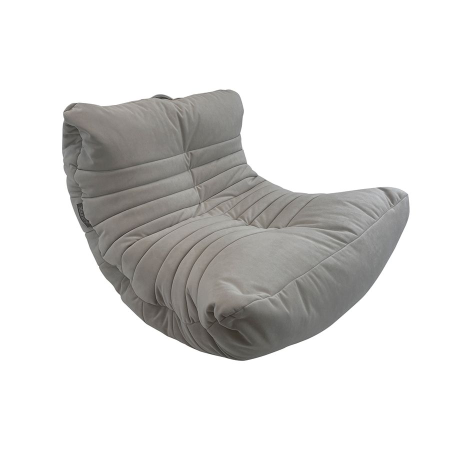 светло-серое акустический бескаркасный диван Acoustic Sofa велюровое для домашнего кинотеатра, офиса и студии — фото в интерьере
