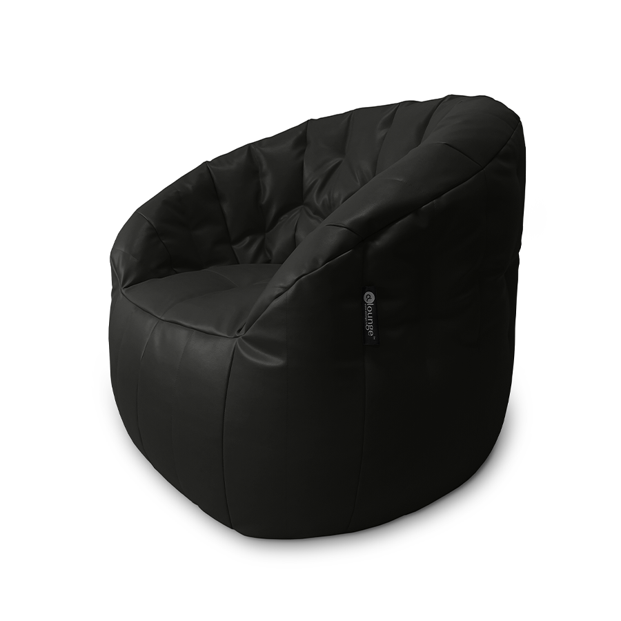чёрное-графитовое полукруглое бескаркасное кресло Butterfly Sofa из экокожи для гостиной, домашнего кинотеатра и офиса — фото в интерьере