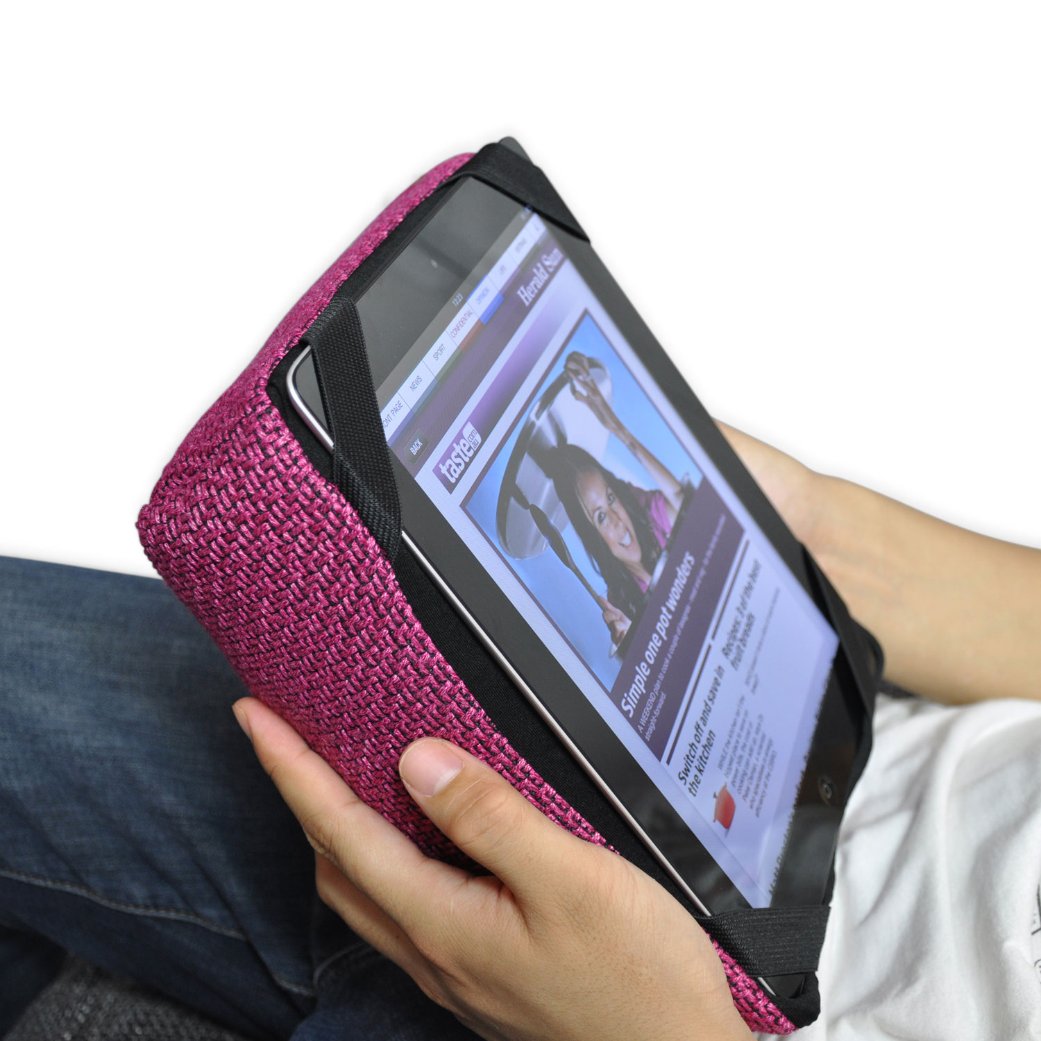 Tech Pillow - Sakura Pink (Sofa Weave) — фото в интерьере