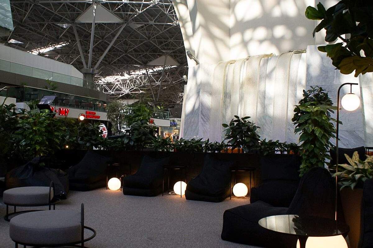 Аэропорт Внуково, зона отдыха «Fountain Lounge»