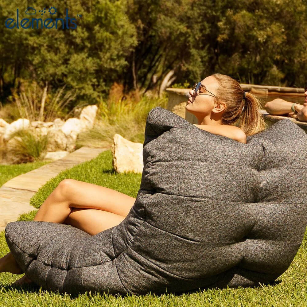 тёмно-серое акустический бескаркасный диван Acoustic Sofa уличное (Oxford) для домашнего кинотеатра, офиса и студии — вид сбоку