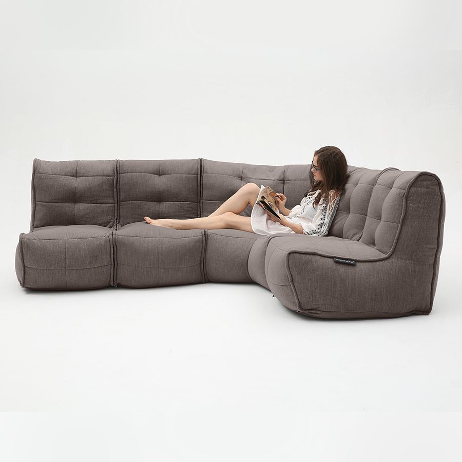 шоколадное Г-образный модульный диван Mod4 L Sofa шенилловое для гостиной и зала — фото в интерьере