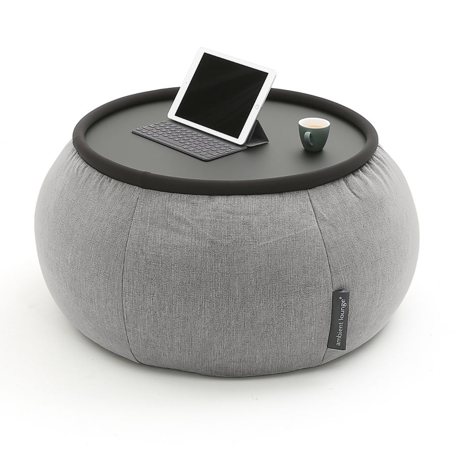 тёмно-серое складной столик Versa Table шенилловое для гостиной и лаунж-зоны рядом с диваном — вид сбоку
