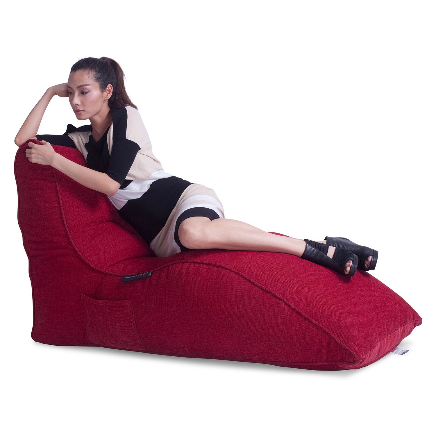 красное бескаркасный лаунж-диван Avatar Sofa из Sofa Weave для гостиной, кабинета и лаунж-зоны — крупный план
