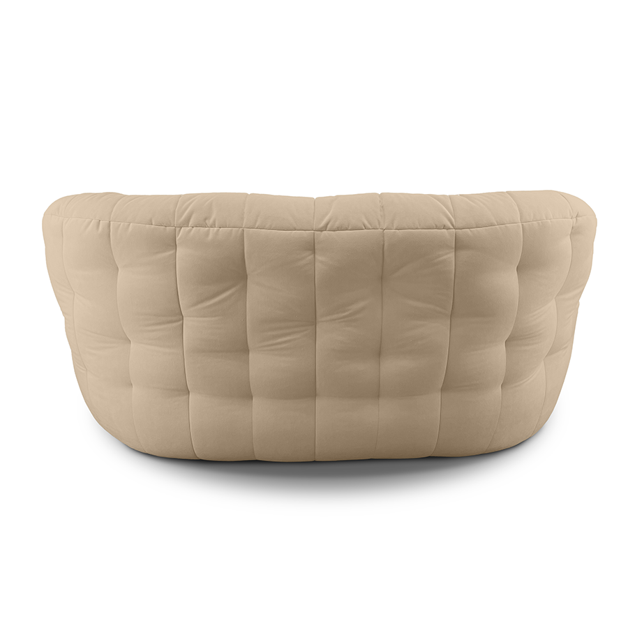 натуральное двойной бескаркасный диван Butterfly Twin Sofa велюровое для гостиной и домашнего кинотеатра — фото в интерьере