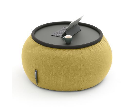 жёлтое складной столик Versa Table шенилловое для гостиной и лаунж-зоны рядом с диваном