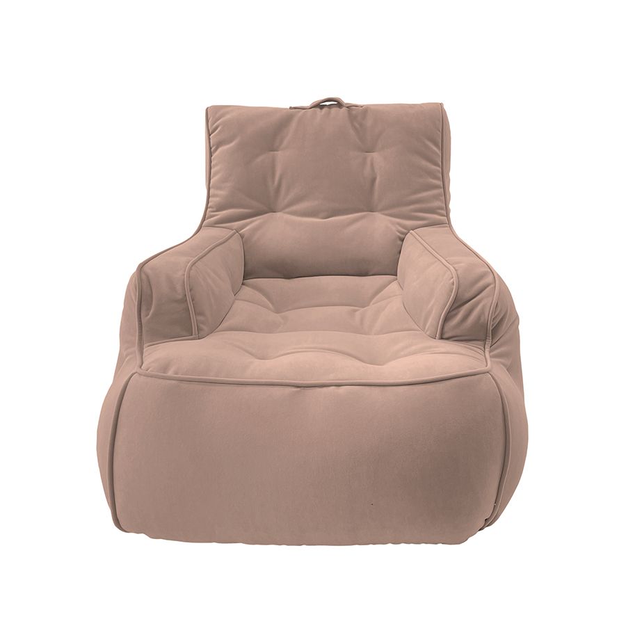 пудровое уличное лаунж-кресло Tranquility Armchair велюровое в интерьере терраса